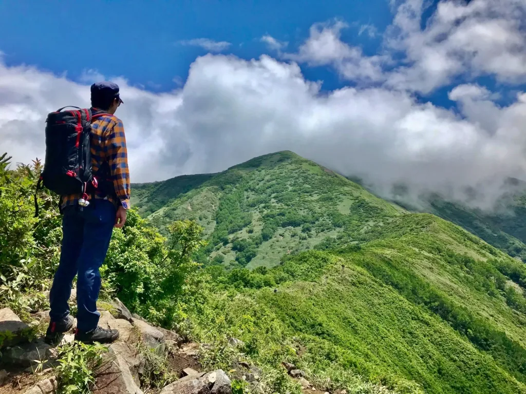 【2025年】容量30～34Lの登山用ザック65モデルを徹底比較！－ 軽量順で選ぶ快適ミドル ー