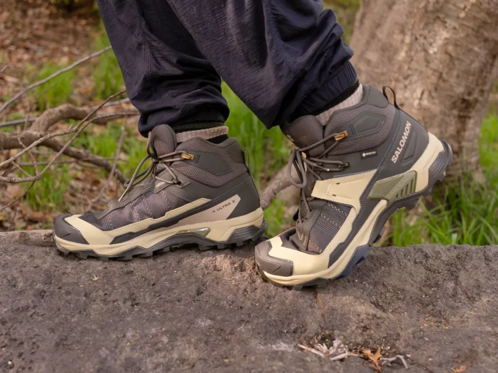 安定感とグリップ力の高さが特徴-サロモンを代表するハイキングシューズ「X ULTRA 5 MID GORE-TEX」を徹底レビュー！