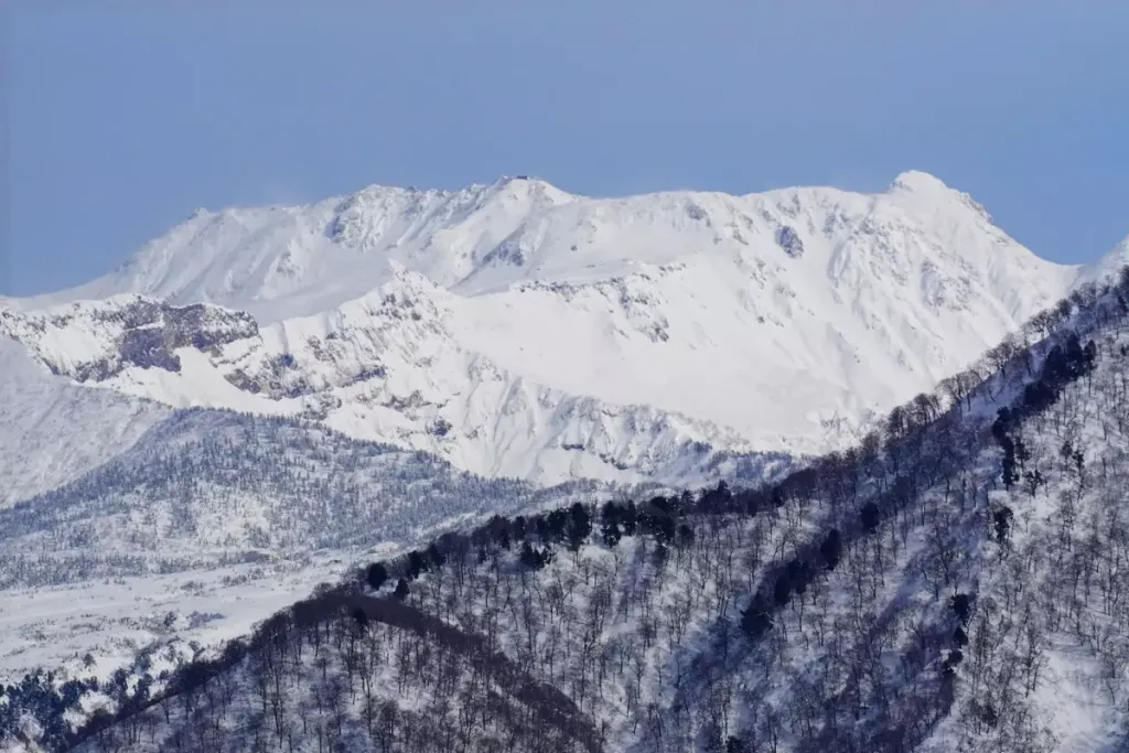 登山道のない山をのぼる-独山のすすめ