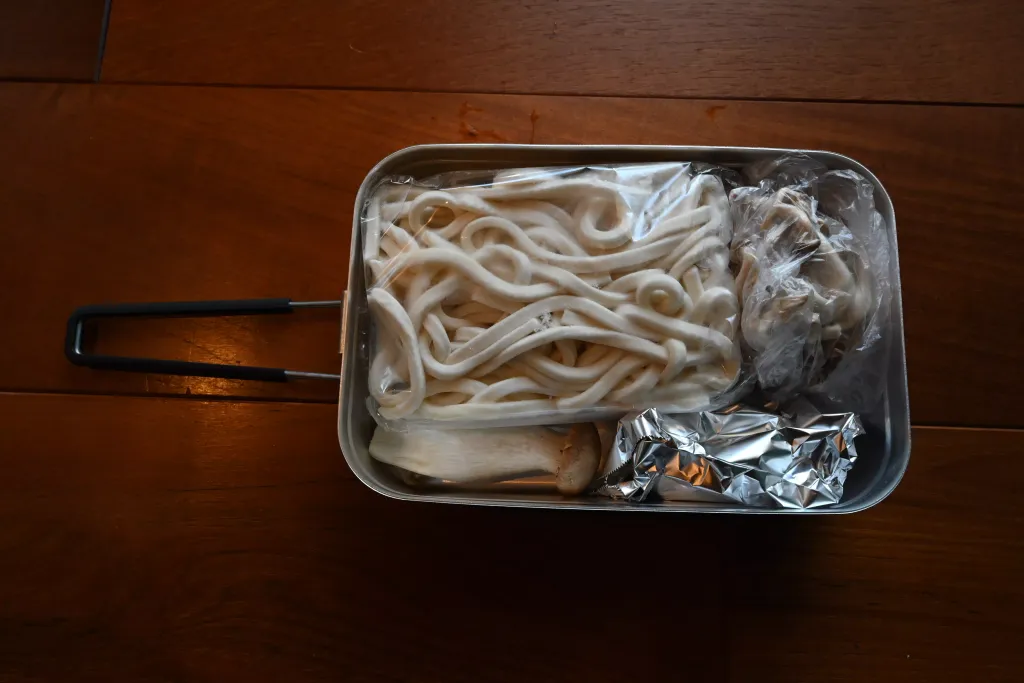 ラージメスティン山ごはんレシピ−焼きうどん