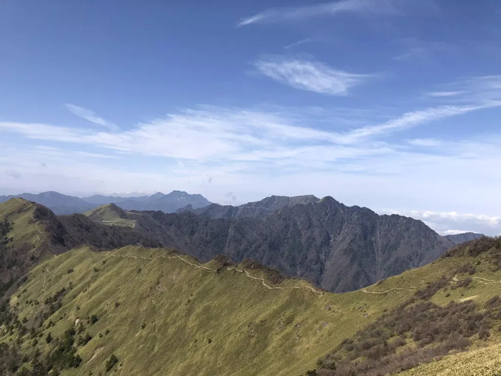 【日帰り登山】伊予富士登山-石鎚連峰屈指の絶景！初心者も楽しめる難易度別ルート紹介