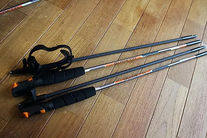 グイデッティ PLUME　折り畳める超軽量トレッキングポール