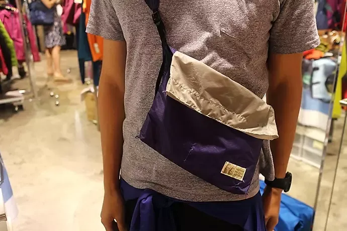 マーモット サコッシュ　シンプルで整理整頓がしやすい