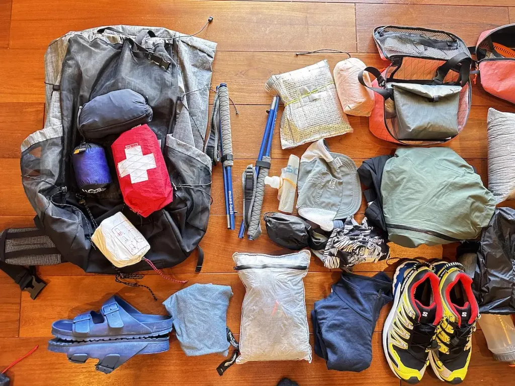 秋山登山の持ち物：夏山登山の違いを踏まえて分かりやすく紹介