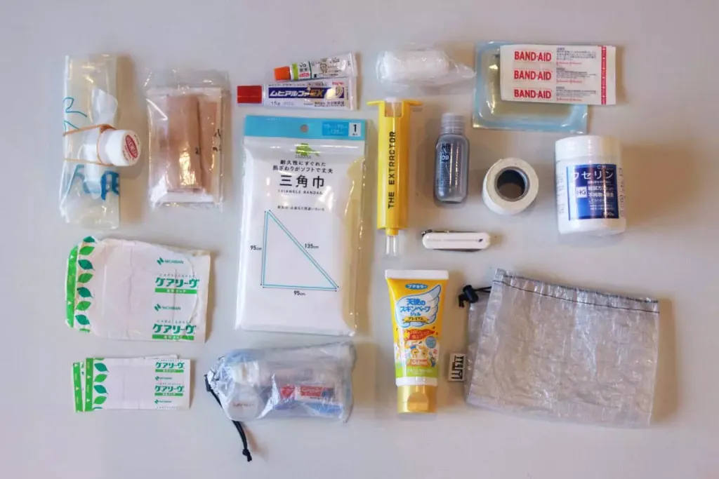 登山用ファーストエイドキット-必ず携帯すべきキットと使い方