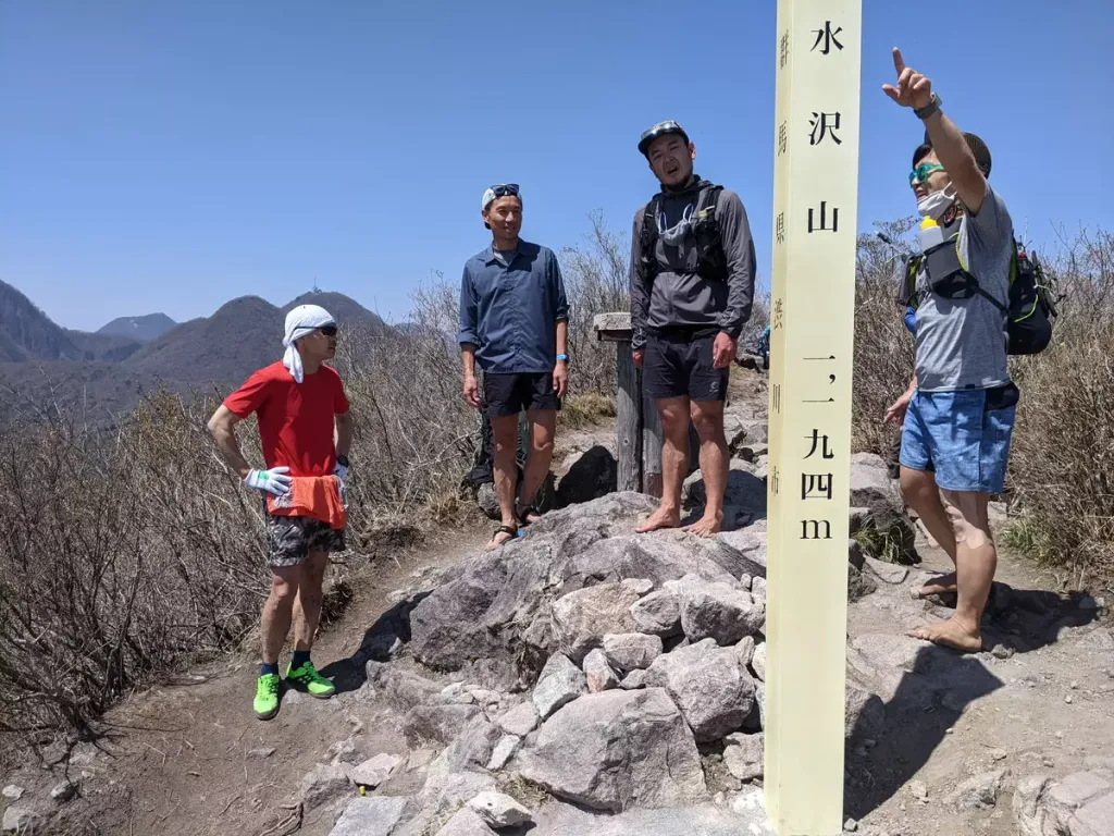 水沢山の登山ルート・難易度-ローカルな仲間との触れ合い