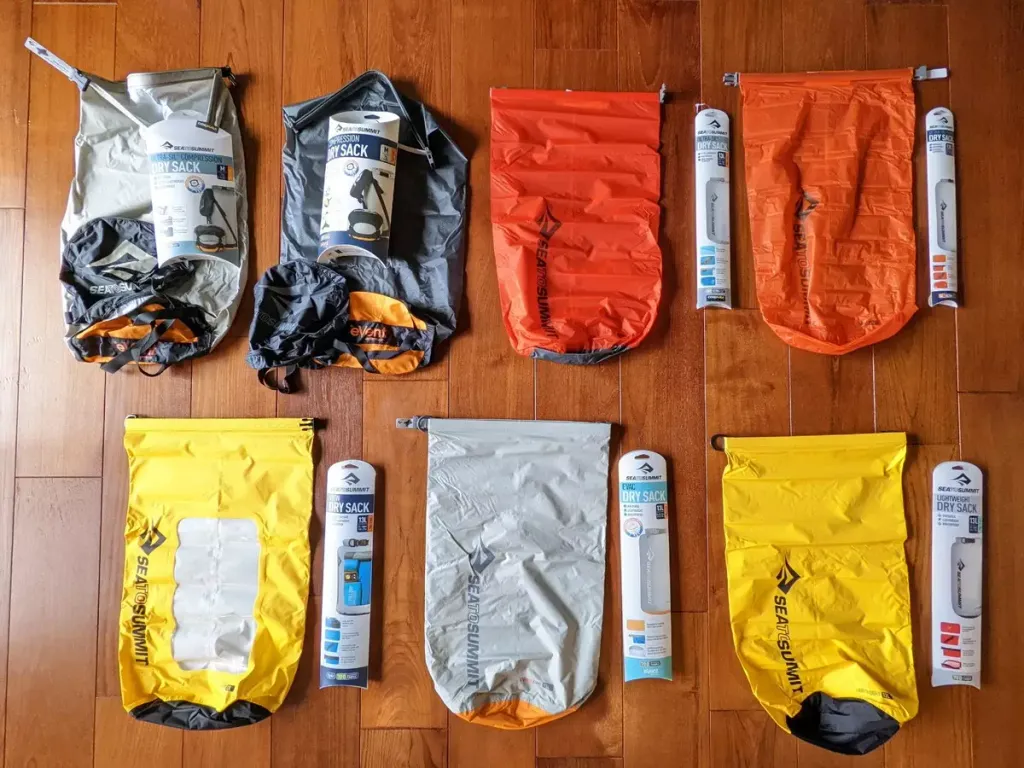 シートゥサミット登山に使える7種類のドライサックの比較＆おすすめのドライサックの選び方