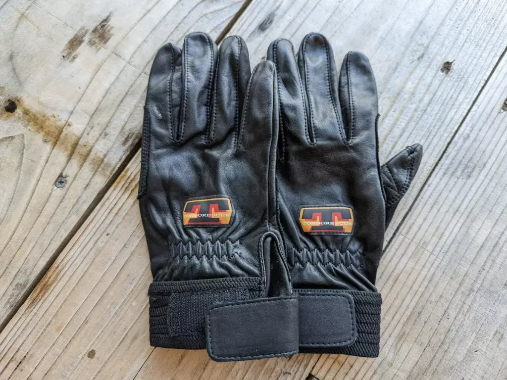 コスパに優れた登山用手袋–トンボレスキューのレスキューグローブ