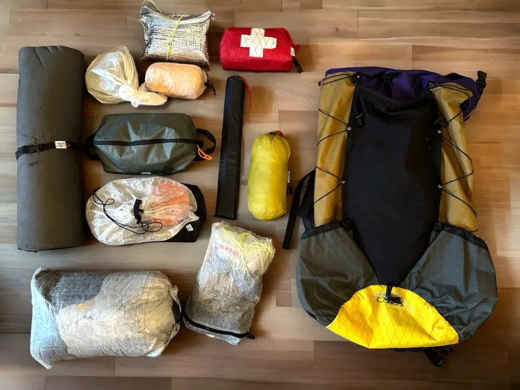 夏山のテント泊登山装備-ベースウェイト 5キログラムの中身を全部紹介！