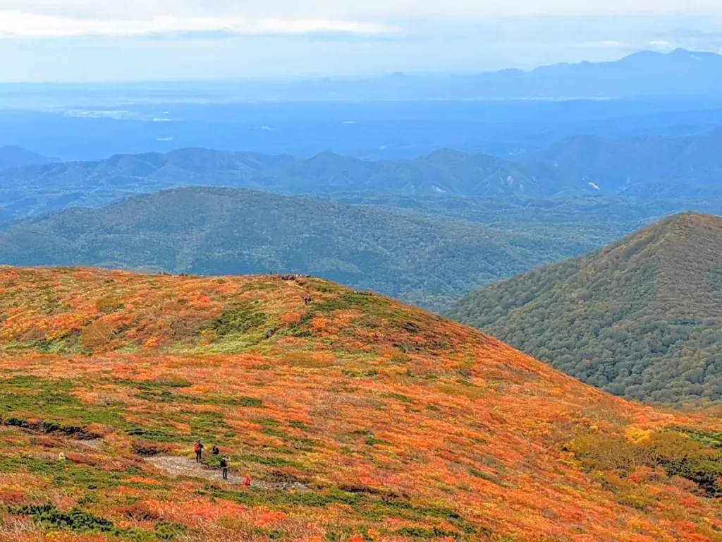 【日帰り登山】栗駒山これが日本一の紅葉｜難易度別ルートと各種情報をご紹介