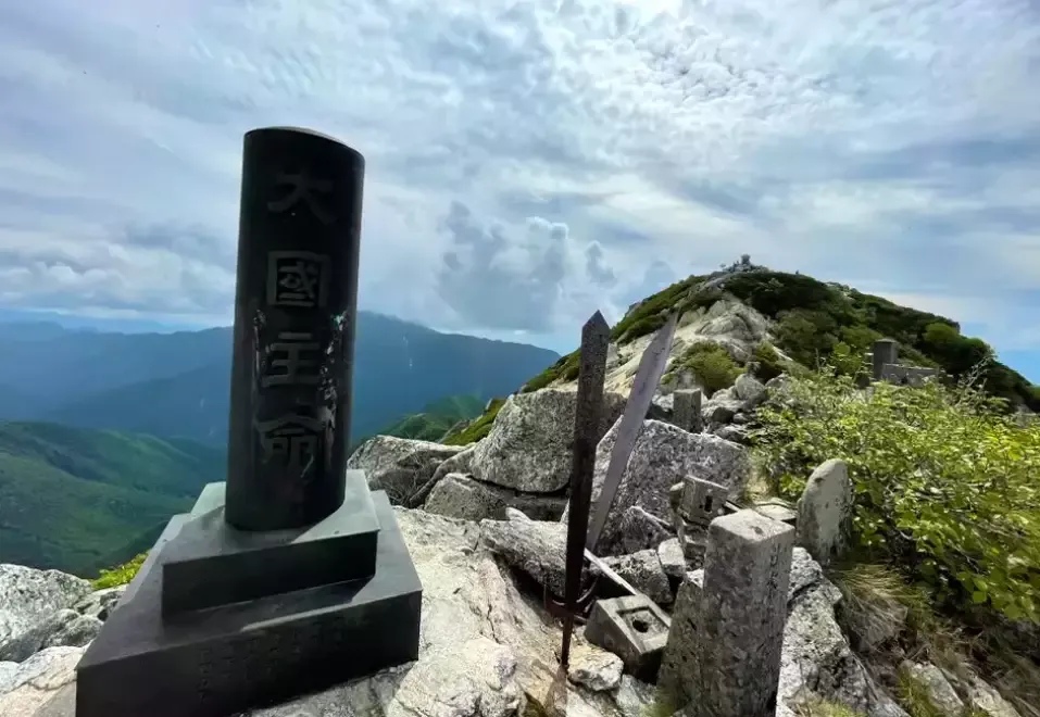甲斐駒ヶ岳登山-黒戸尾根の難易度と七丈小屋での山小屋泊レポ