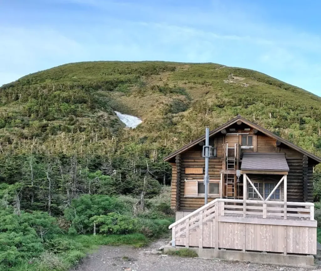 百名山『八甲田山』｜車で行くベスト登山プラン・八甲田ロープウェー山麓駅駐車場情報