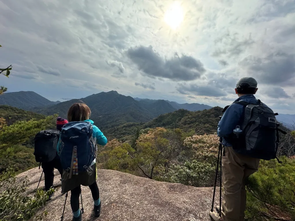 駅からハイキングができる広島の山：河平連山