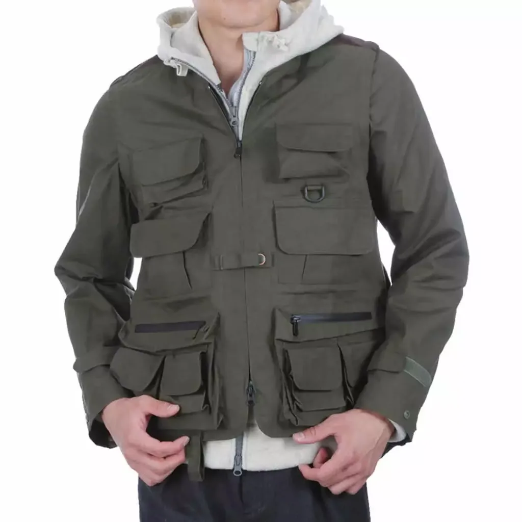 日本発アウトドアブランド「Foxfire」から 高感度なアウトドア志向の男性を ターゲットにした新ライン「スプルースライン」が登場