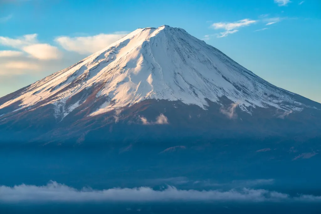 富士山登山の持ち物40選！リストで確認できる初心者に必要な装備＆あると便利なもの