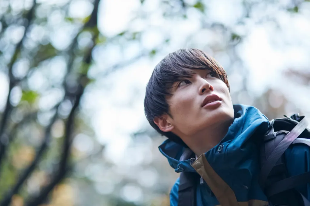 【2024年版】万能登山ウェア「ソフトシェル」はジャケットだけじゃない！おすすめパンツやプルオーバーも紹介！