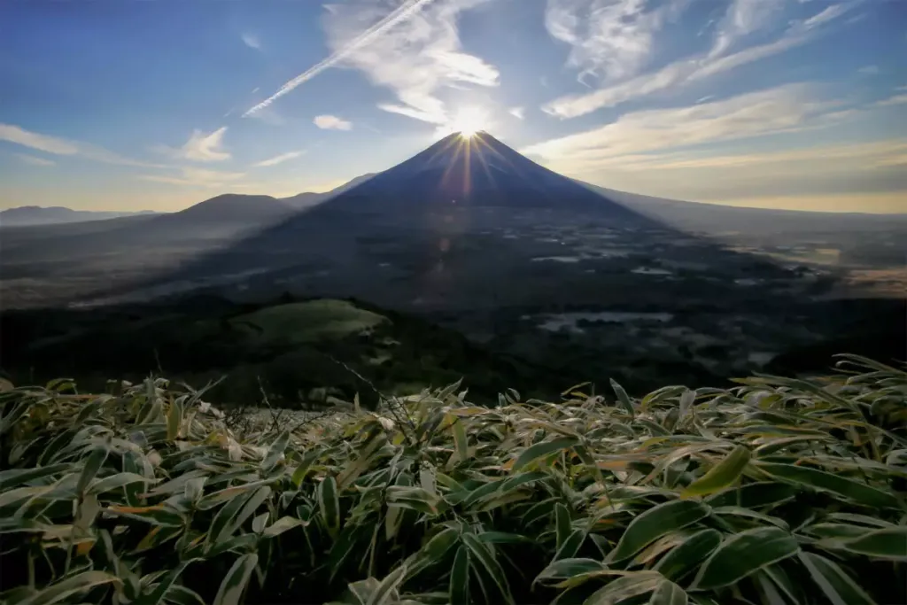 【日帰り登山】富士の絶景を堪能！竜ヶ岳登山-初心者も安心の難易度別ルート紹介