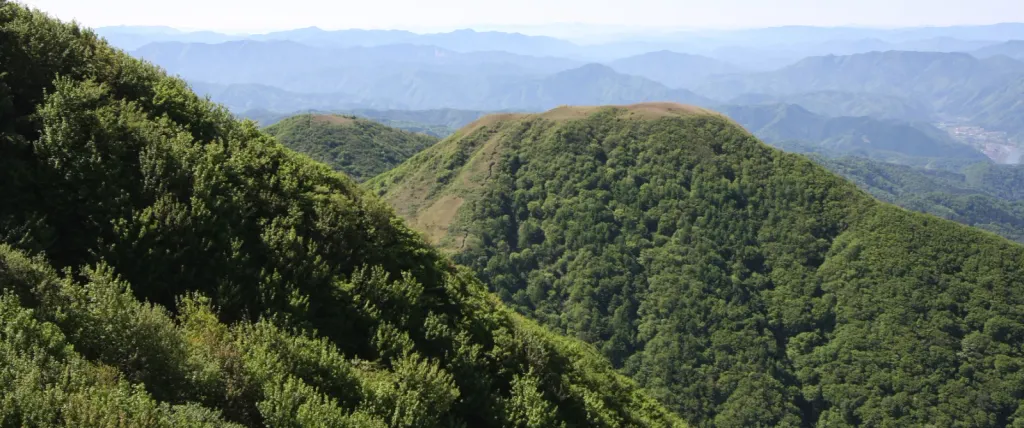 三瓶山
