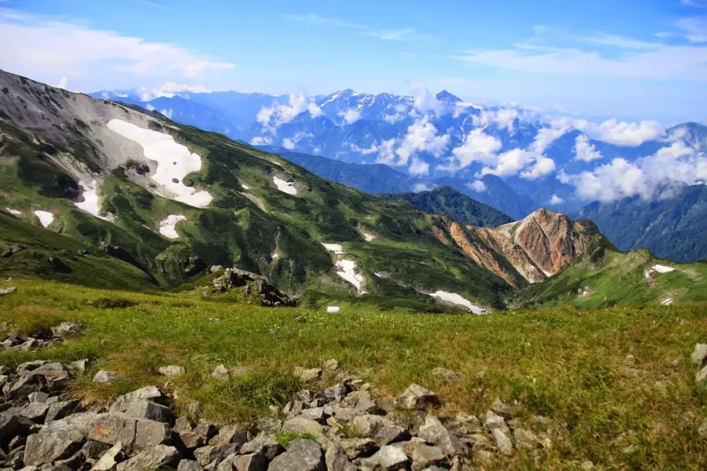 雨飾山