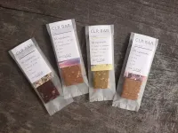シンプルにプロテインと栄養がとれるCLR BAR（クリアバー）