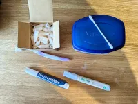 ファスナーの滑りを良くする方法-専用ペンと身近なものの滑り具合・4方法の比較検証