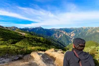 【2025年】夏登山に！120g以下の超軽量ウインドブレーカーおすすめ10選！