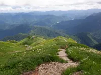 越後駒ヶ岳｜朝日と落ちる滝雲  自然が織りなすダイナミックな景観をこの目で！難易度別ルートのご紹介