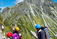 【2025年版】登山ヘルメットの選び方と人気メーカーのおすすめモデル12選！
