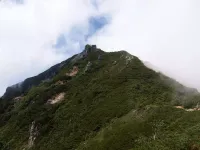雄大な大雪渓とお花畑が魅力！針ノ木岳の初心者向け日帰り登山とその他ルート紹介