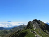眺望とお花畑が魅力の3000m峰を登る！塩見岳の初心者向けから中級者向けの難易度別登山コース紹介