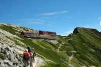 汗は登山の大敵・汗冷えから体を守る