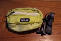 パタゴニア ライトウェイトミニヒップパック　サコッシュ変わりに