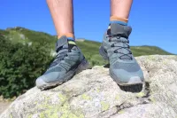 サロモン センスライド ゴアテックス　山旅を軽快に楽しめるシューズ