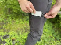 【レビュー】動きやすさ・通気性・多彩なポケットが特徴のトレッキングパンツ−パタゴニア『アルトヴィア・トレイル・パンツ』