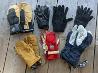 秋〜冬山登山で頼りになる防寒グローブ−選び方のポイント・おすすめのグローブ