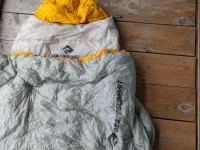 3シーズンをシュラフを重ねて活用−冬用シュラフを使わず暖かく寝る方法を考察