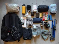 秋冬の日帰り登山の道具一覧：ベースウィエト約3.2kgの中身を紹介
