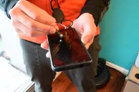 手袋でスマホ操作が可能なアイデア3選−登山で超絶便利
