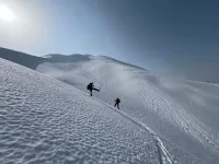 守門岳と破間川