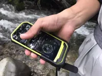 渓流のアクティビティにも安心！進化し続ける高耐久スマホ「TORQUE G03」