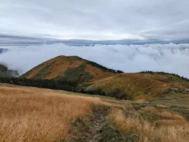 巻機山
